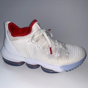 Lebron 16 Low Basketball Shoes